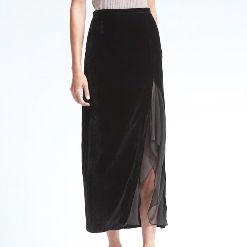 Banana Republic x Olivia Palermo Black Velvet Maxi Skirt With Side Slit Size 00P